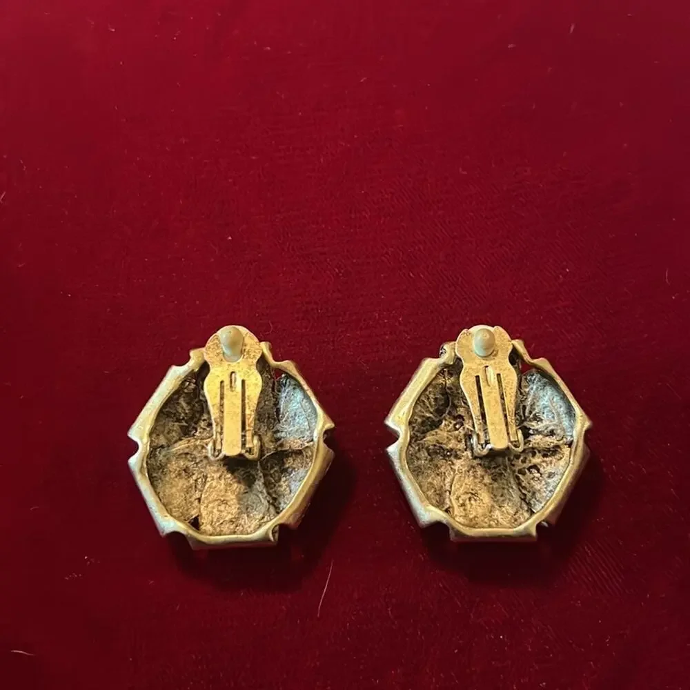 Vintage heavy Clip Earrings